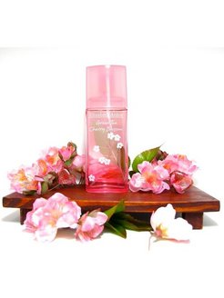 Elizabeth blossoming. Elizabeth Arden Green Tea Cherry Blossom. Elizabeth Arden Green Tea Sakura. Elizabeth Arden Green Tea Sakura Blossom. Elizabeth Arden Green Tea Sakura Blossom 100.