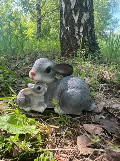 Садовая фигура Зайчиха с зайчонком, 15.5х10х9 см