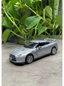 Машинка металлическая Nissan GT-R R35 2009