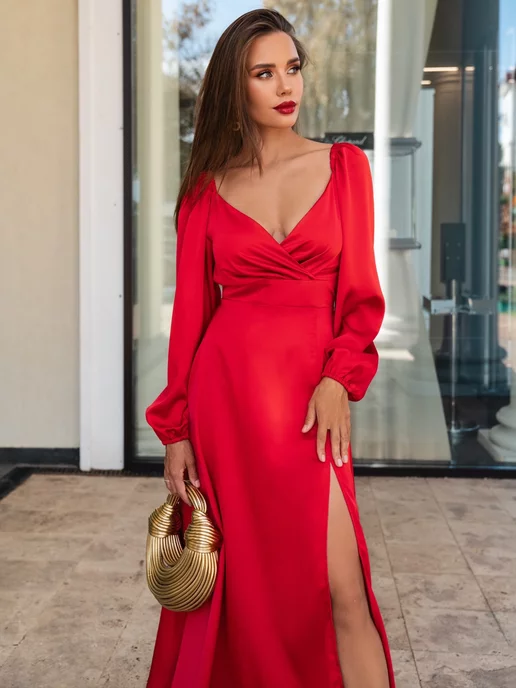 Красное вечернее платье