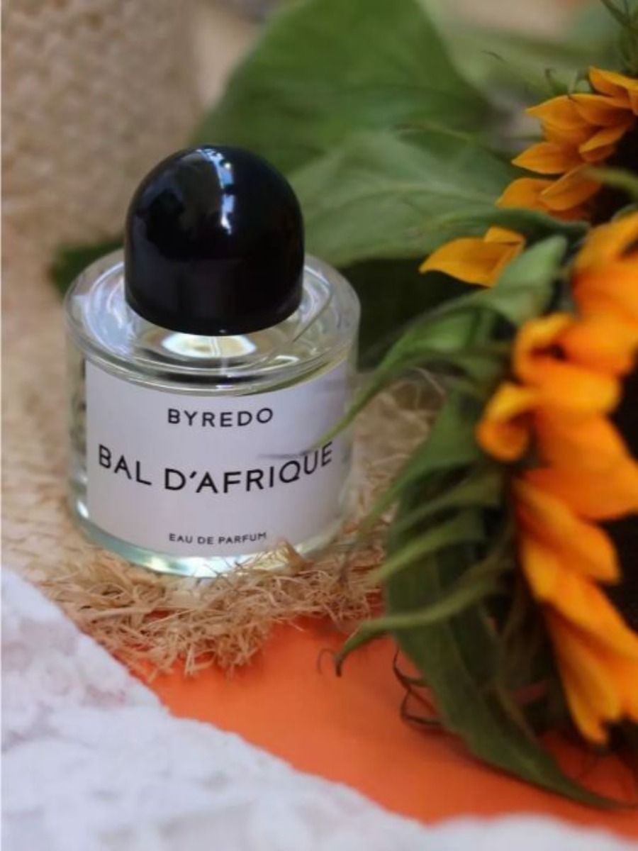 Байредо африканский бал. Духи Byredo Bal d'Afrique. Буредо бал в Африке. Byredo Bal d'Afrique Байредо. Духи Байредо Африканский бал.