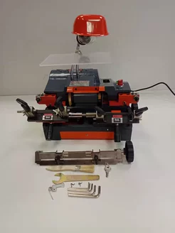 станок для изготовления ключей 100E11