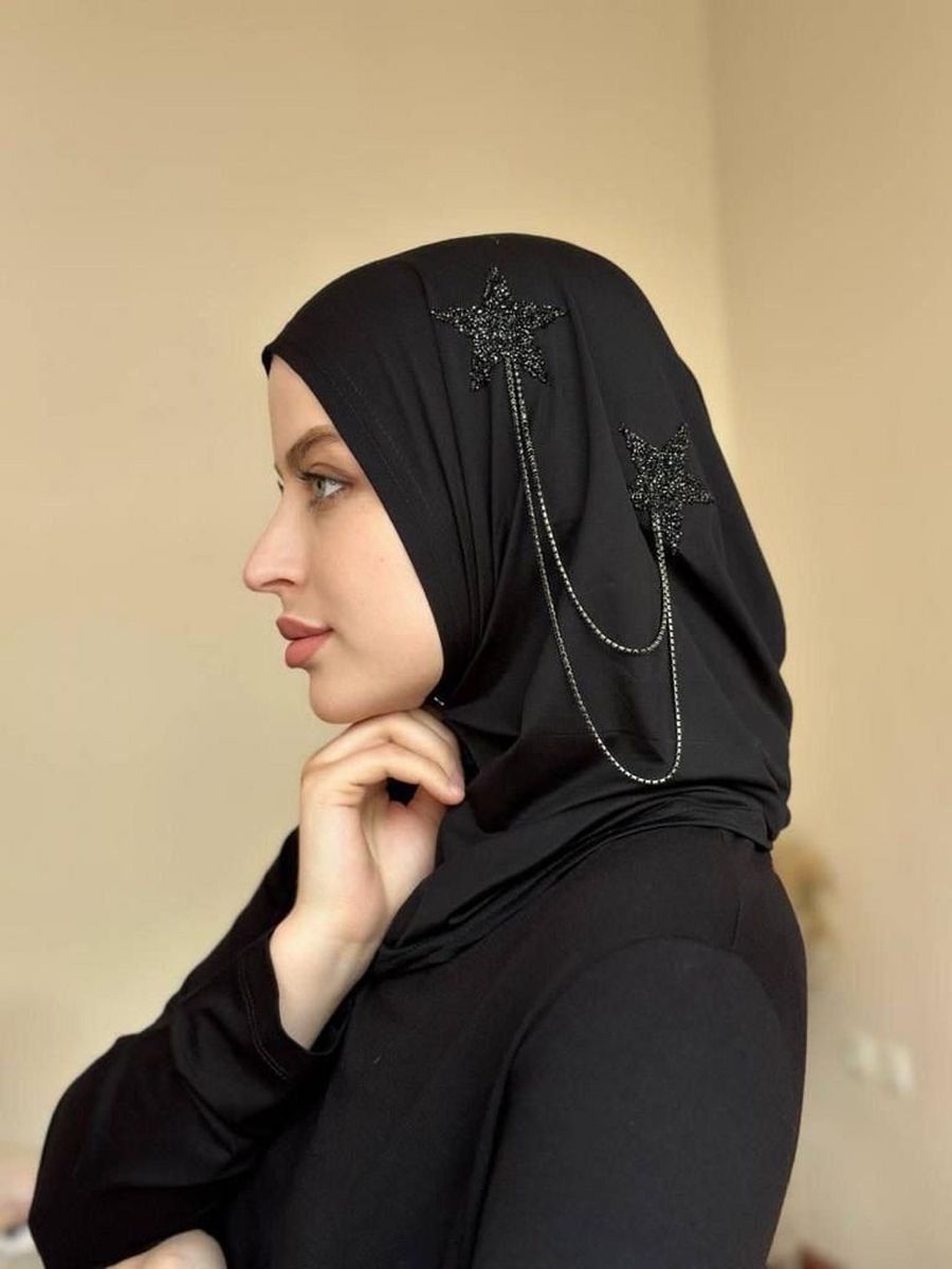 Балаклава мусульманские. Готовый хиджаб Балаклава. Мусульманка со спины. Мусульманка со спины картинки.